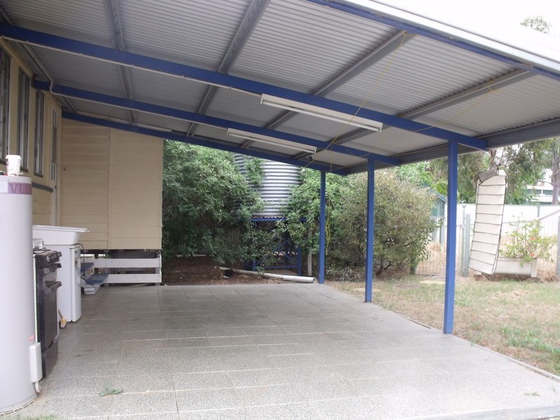 12 Queen St, Roma QLD 4455