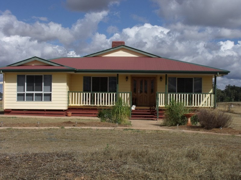 330  Roma Downs Road, Roma QLD 4455