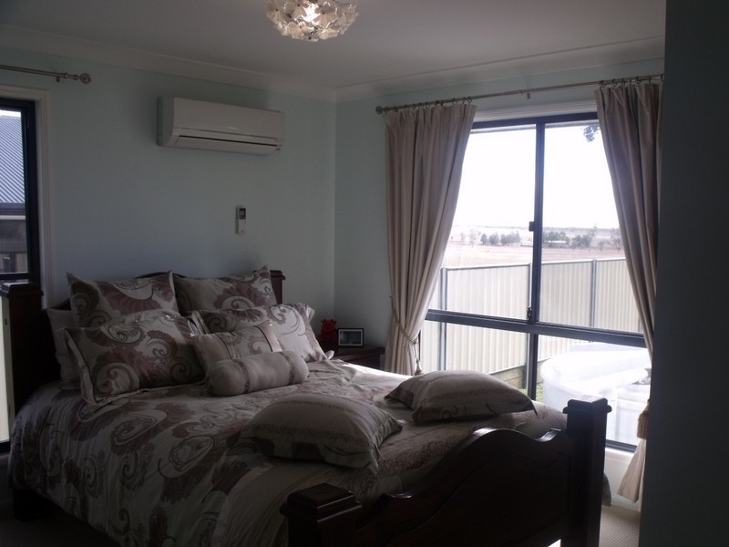 17 Robusta Drive, Roma QLD 4455