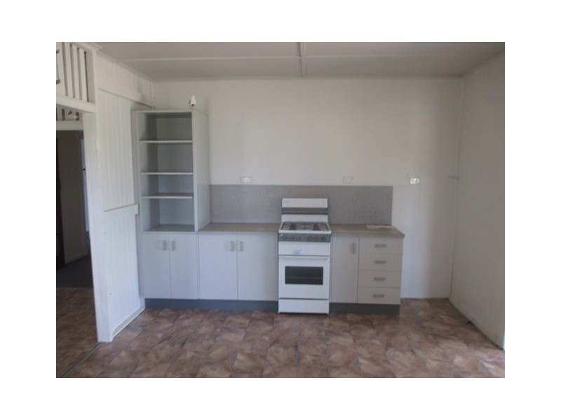 2-4 South Street, Roma QLD 4455