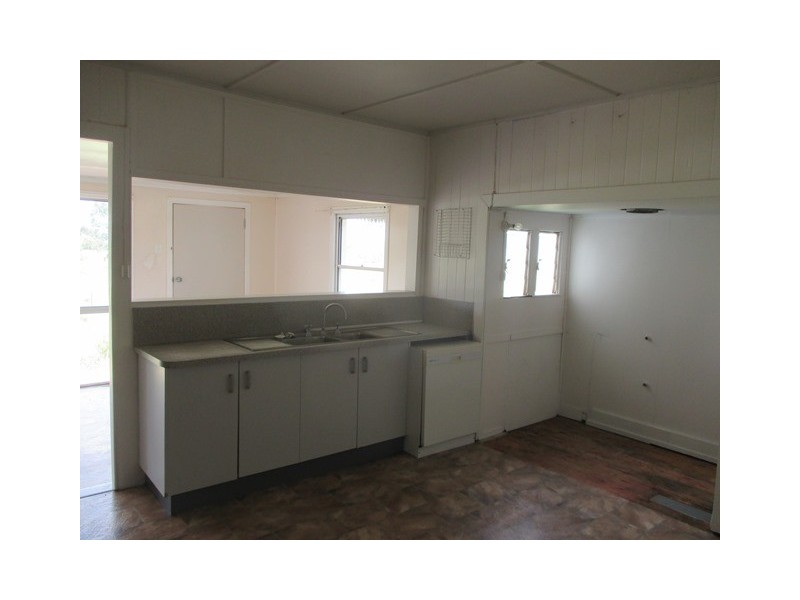 2-4 South Street, Roma QLD 4455