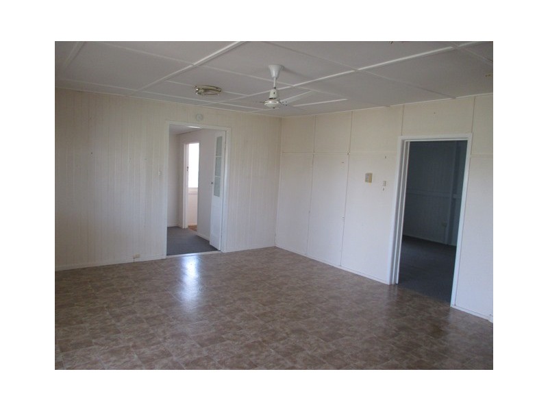 2-4 South Street, Roma QLD 4455