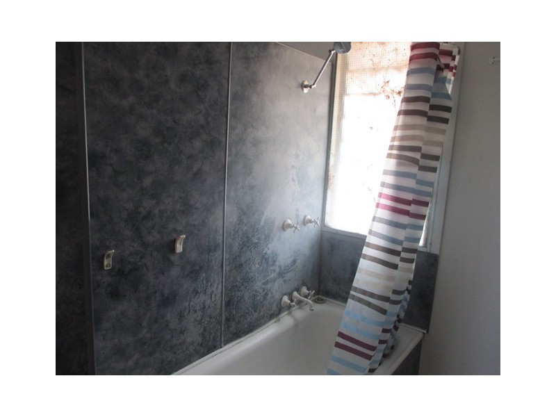 2-4 South Street, Roma QLD 4455