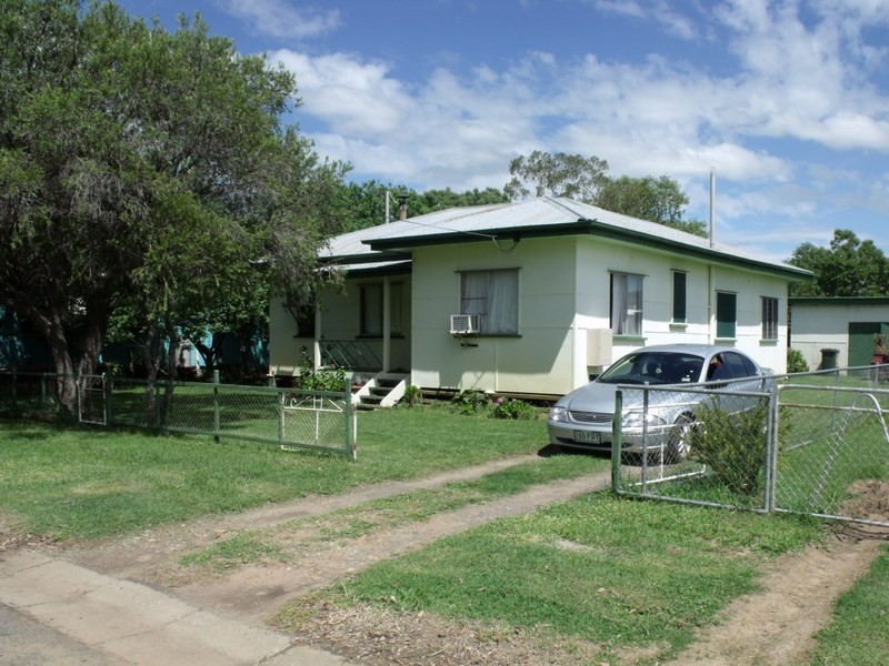 70 HUTTON STREET, Injune QLD 4454