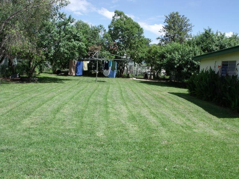 70 HUTTON STREET, Injune QLD 4454