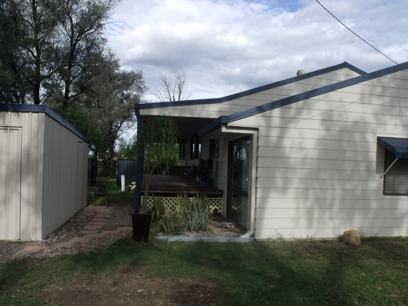30 Spencer Street, Roma QLD 4455
