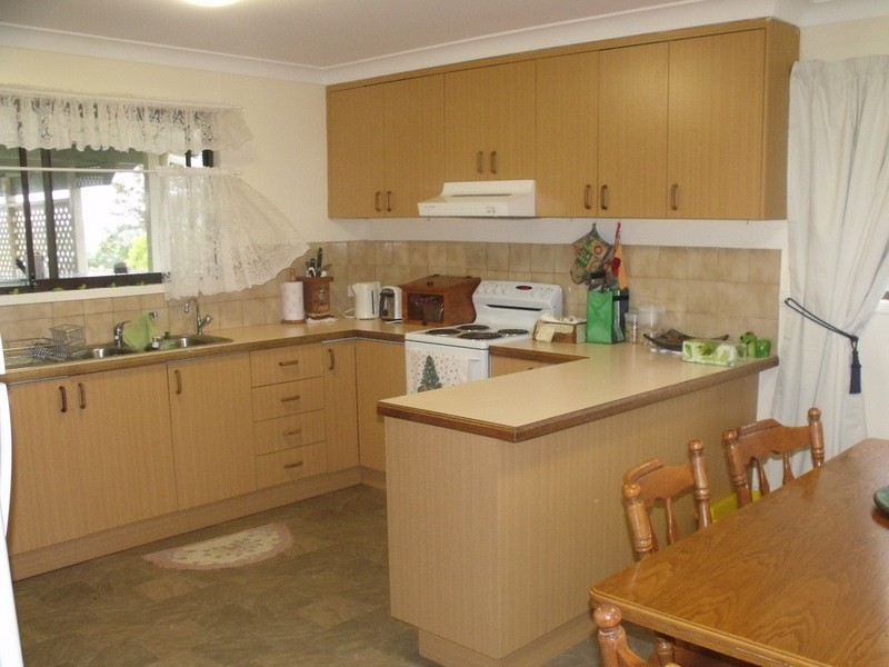 11 POWELL STREET, Roma QLD 4455