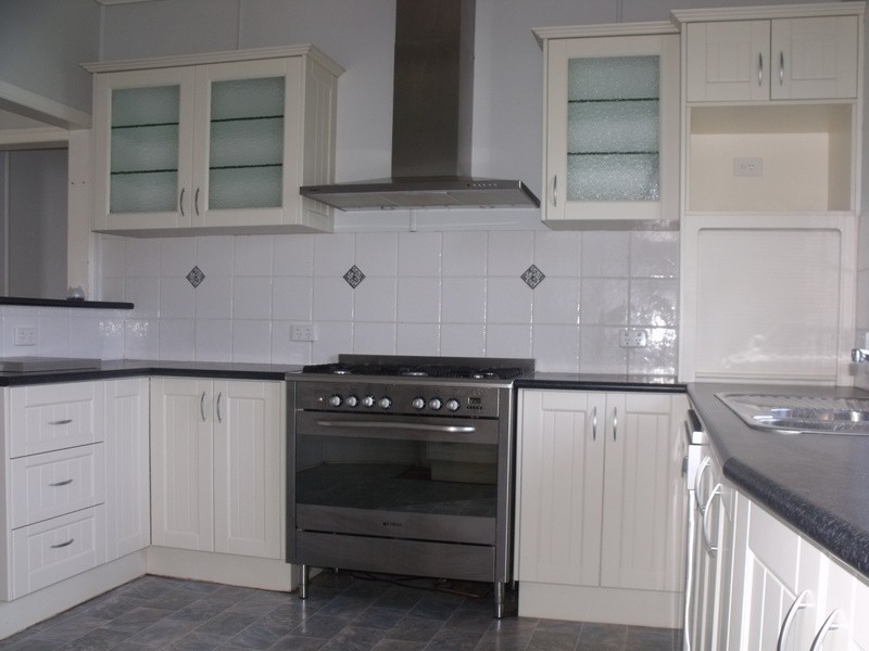 6 Queen Street, Roma QLD 4455