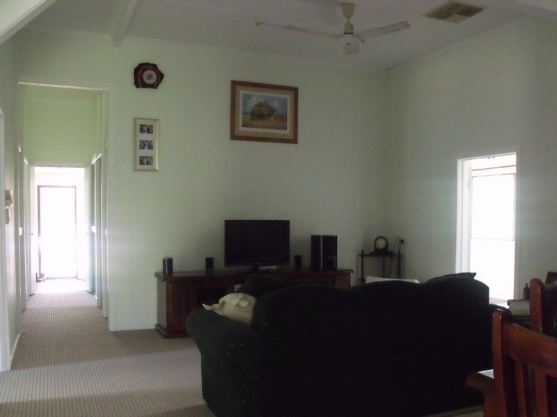 130 Arthur Street, Roma QLD 4455