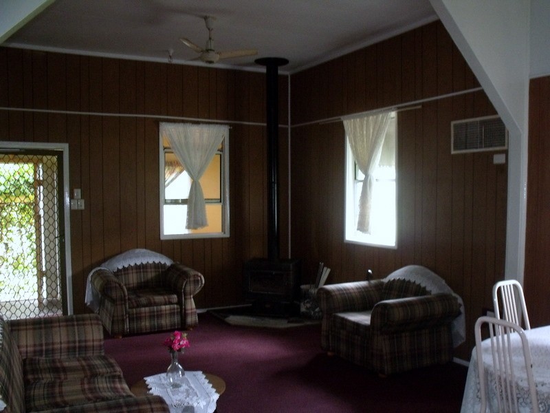 9  Bungil Street, Roma QLD 4455