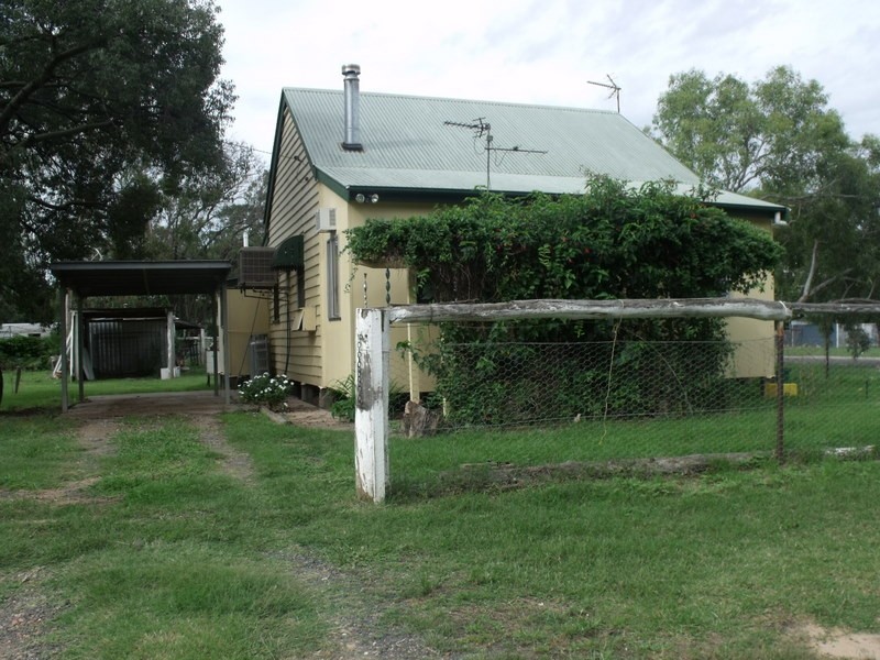 9  Bungil Street, Roma QLD 4455