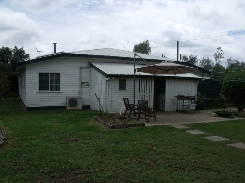 19  Crawford Street, Roma QLD 4455