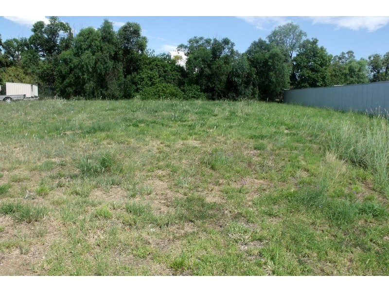 32 Robusta Drive, Roma QLD 4455