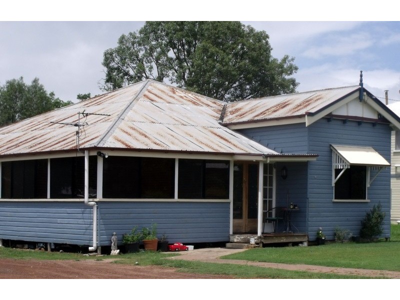 22 Phillip Street, Roma QLD 4455