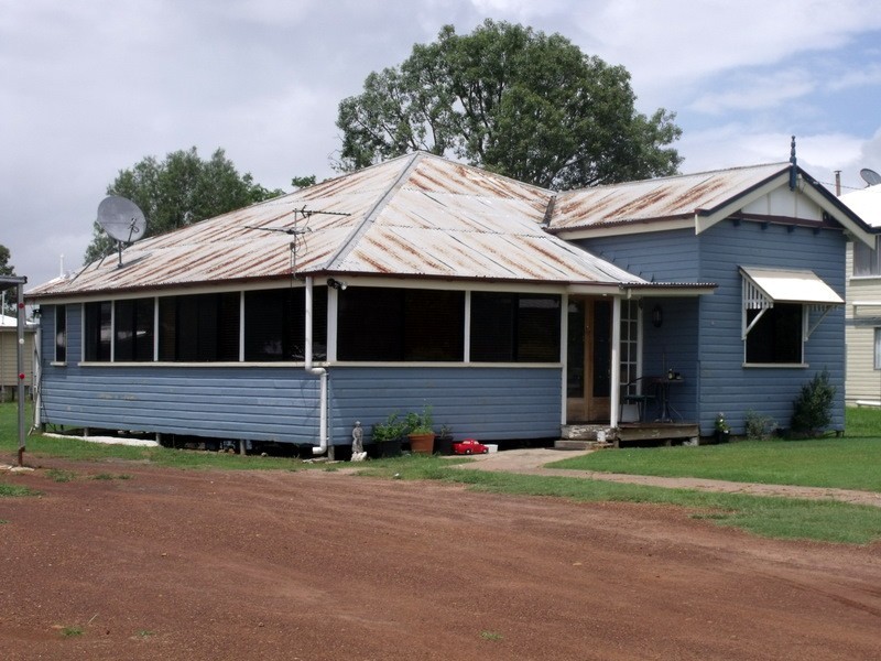 22 Phillip Street, Roma QLD 4455