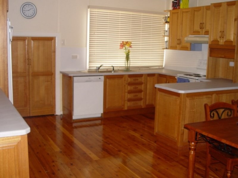 41 Taylor Street, Roma QLD 4455