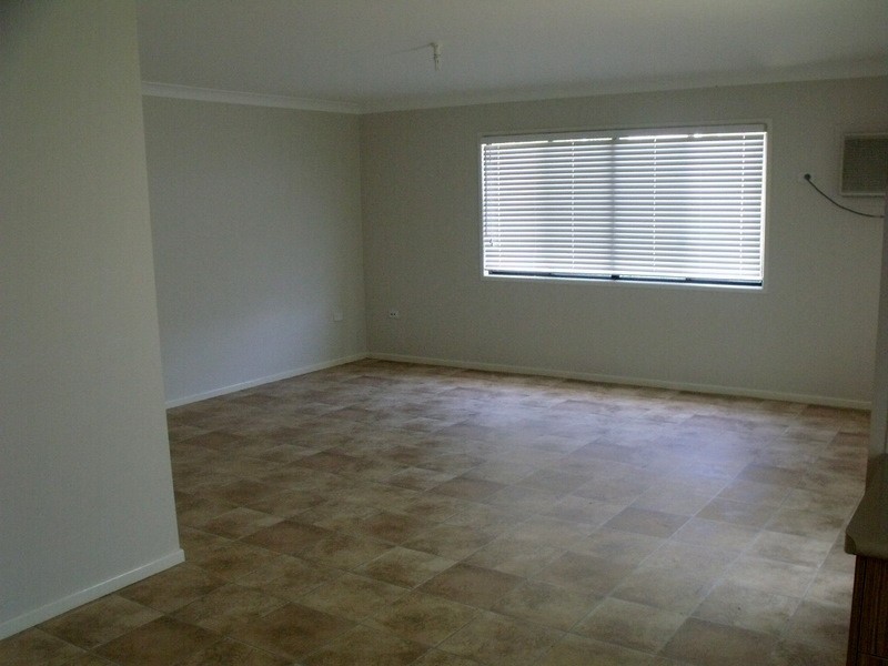 9 Charles Street, Roma QLD 4455