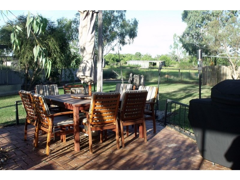 12-16 Edwardes St, Roma QLD 4455