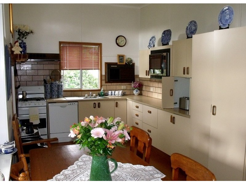 98  Miscamble Street, Roma QLD 4455