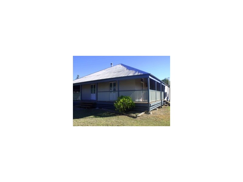 94 Bowen Street, Roma QLD 4455