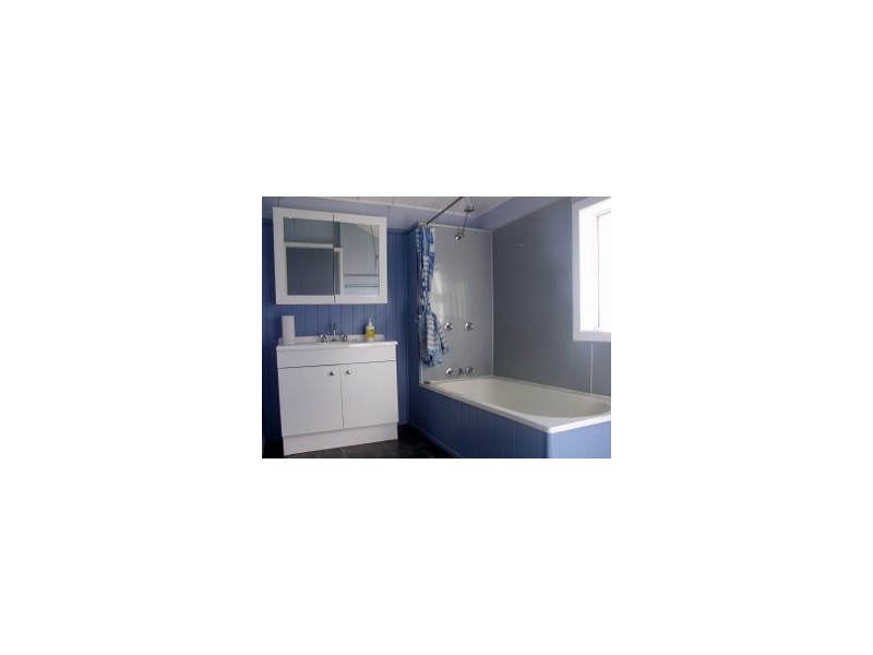 94 Bowen Street, Roma QLD 4455