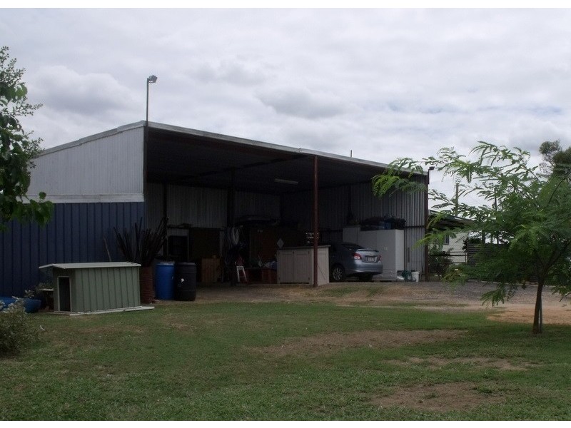 28 Hadwen Road, Roma QLD 4455