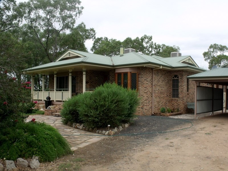 237B Northern Road, Roma QLD 4455