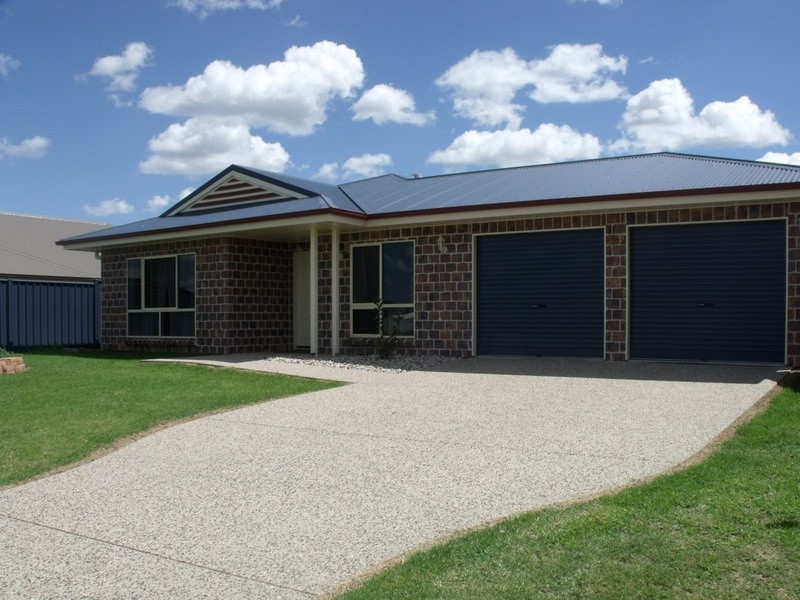 3 Lockyer Crescent, Roma QLD 4455