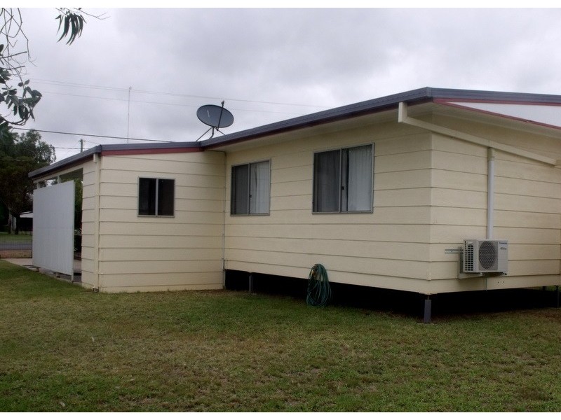 19 Chrystal Street, Roma QLD 4455