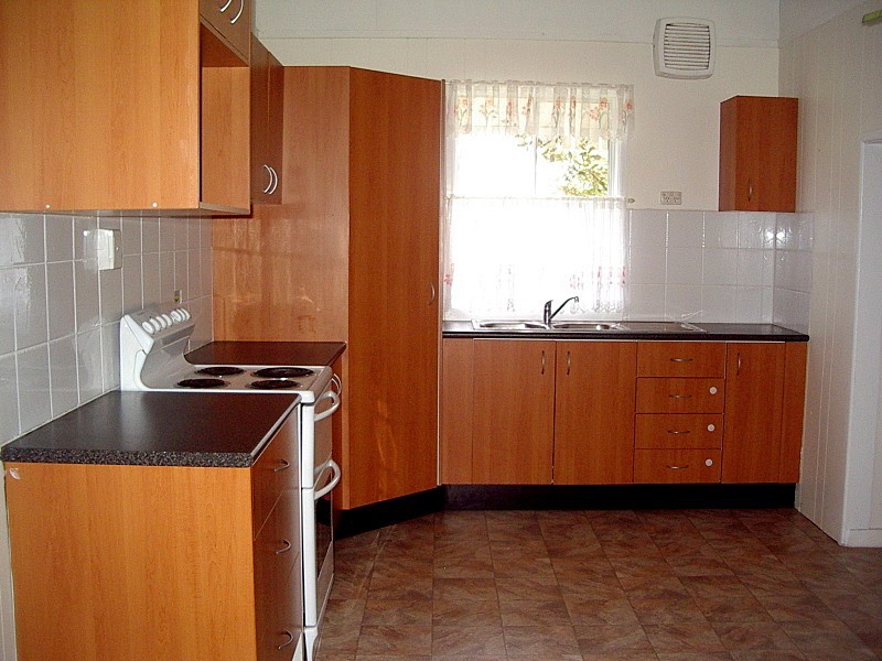 61 Charles Street, Roma QLD 4455