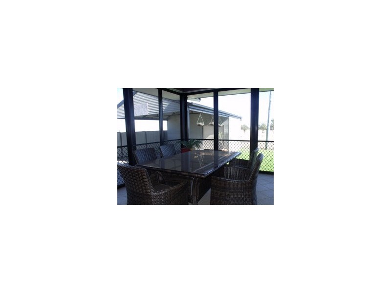 39 Robusta Drive, Roma QLD 4455