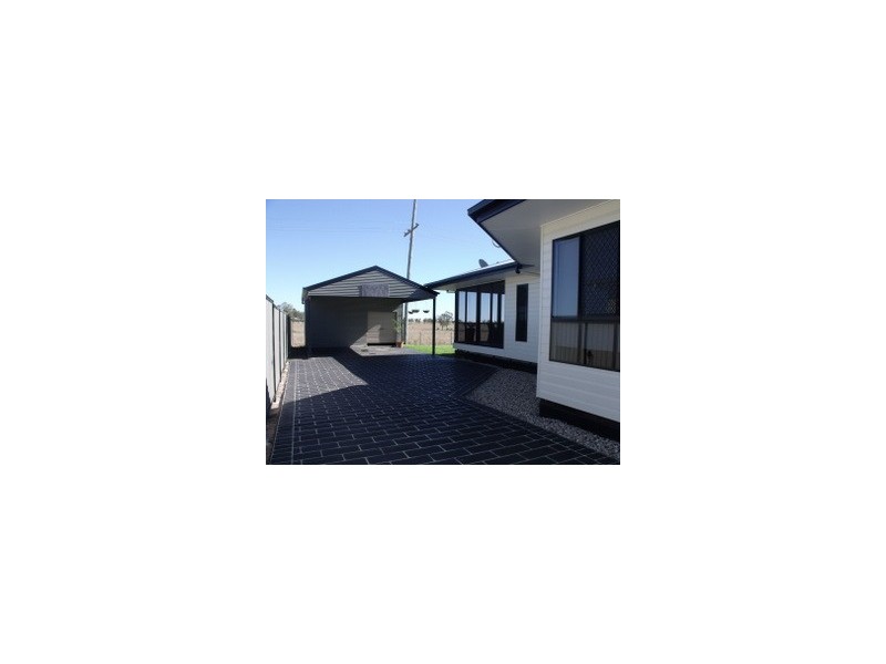 39 Robusta Drive, Roma QLD 4455