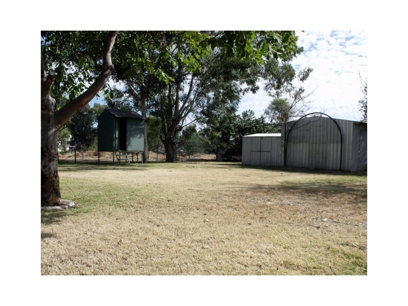 15 Wright Street, Roma QLD 4455