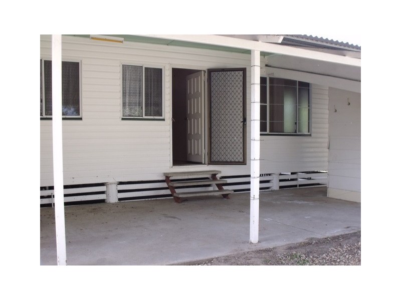 15 Wright Street, Roma QLD 4455