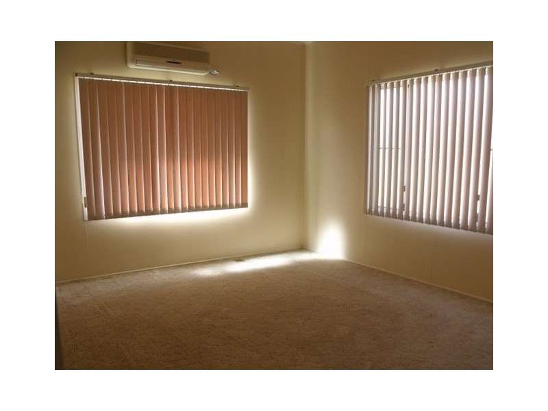 15 Wright Street, Roma QLD 4455