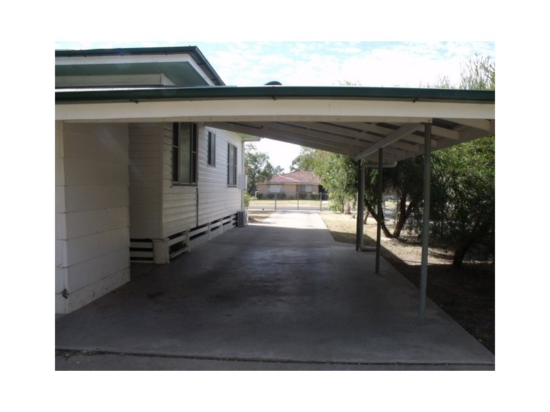 15 Wright Street, Roma QLD 4455