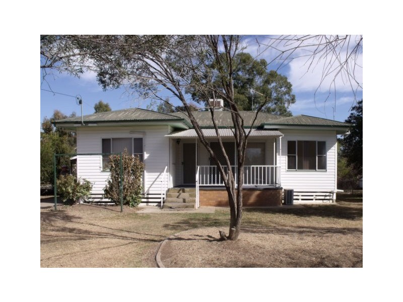 15 Wright Street, Roma QLD 4455