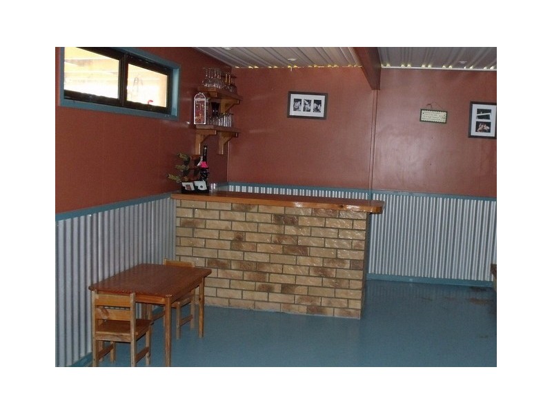 44  Taylor St, Roma QLD 4455