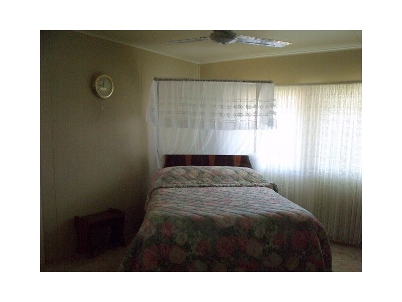 59 Russell Street, Wallumbilla QLD 4428