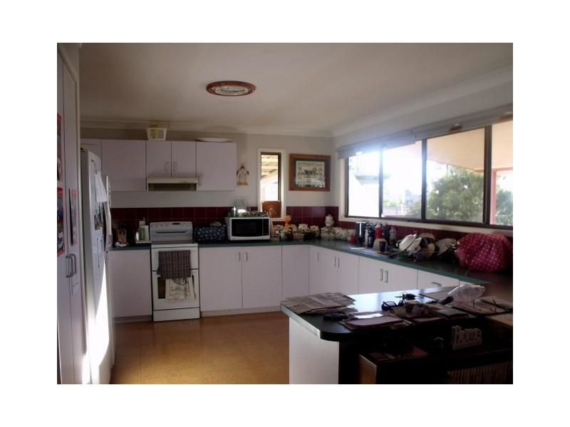 9 Powell Street, Roma QLD 4455