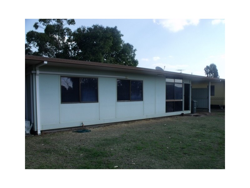 58 Taylor Street, Roma QLD 4455