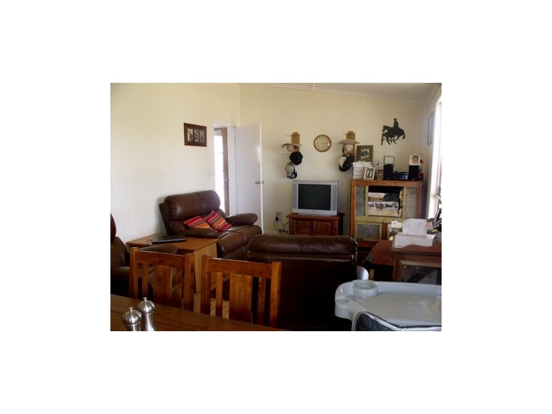 130 Woodside Road, Roma QLD 4455