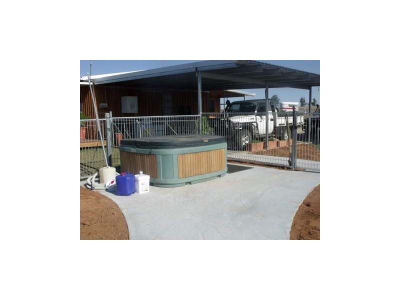 130 Woodside Road, Roma QLD 4455