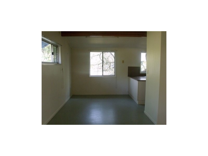 211 Edwardes Street, Roma QLD 4455