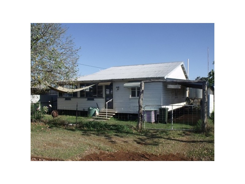 38 May Street, Wallumbilla QLD 4428