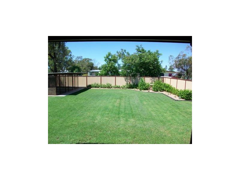 88 Hawthorne Street, Roma QLD 4455