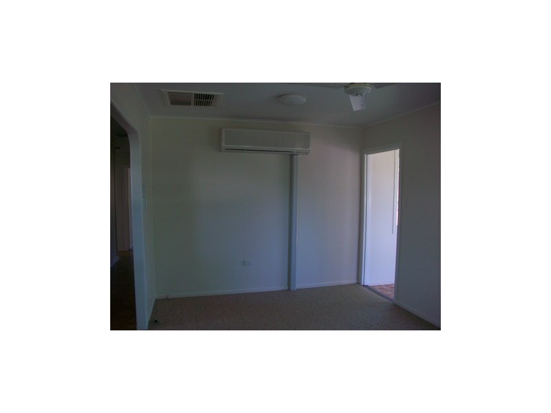 88 Hawthorne Street, Roma QLD 4455