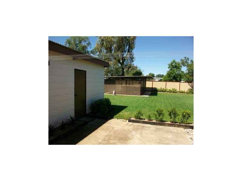 88 Hawthorne Street, Roma QLD 4455