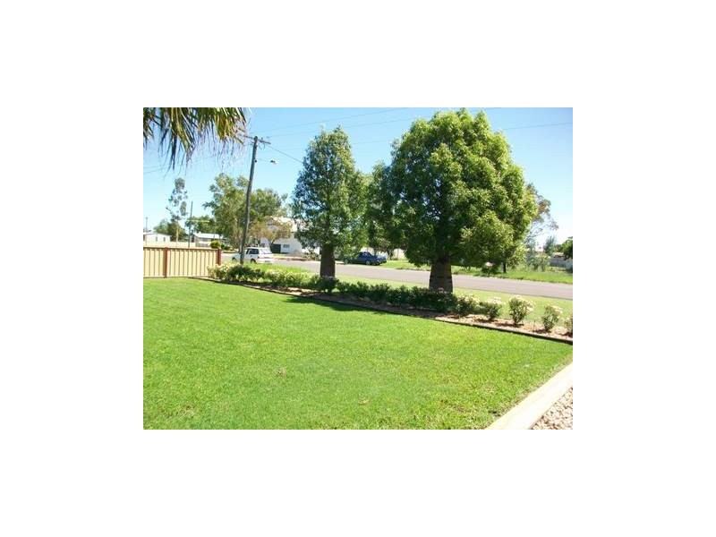 88 Hawthorne Street, Roma QLD 4455