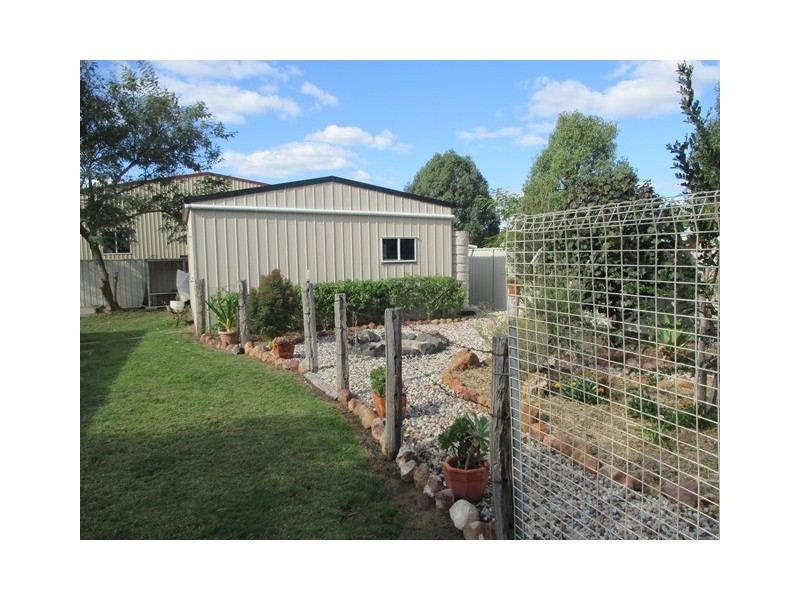 22 Mullavey Street, Roma QLD 4455